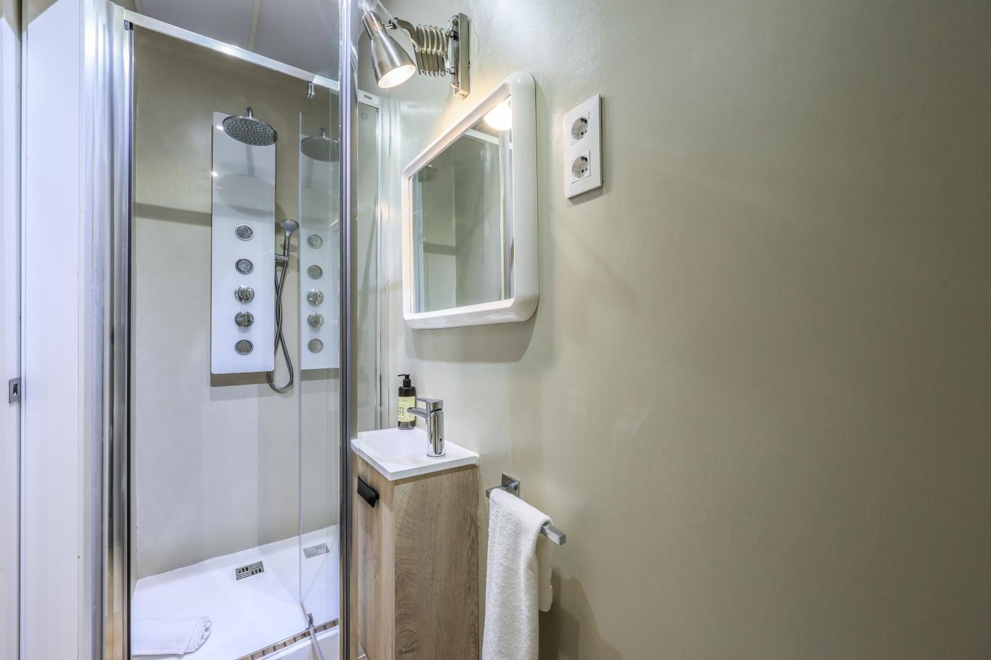 Apartamento Esplendido Y Centrico Madrid Exterior photo